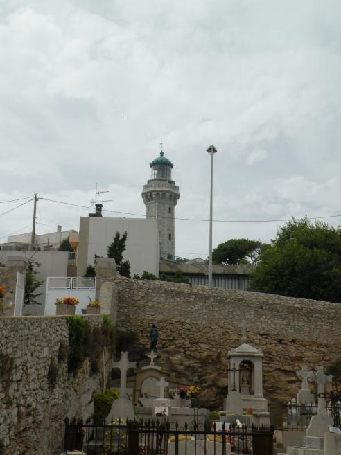 phare sur la colline